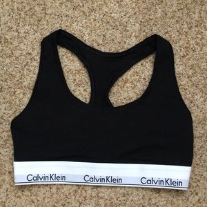 Size M Calvin Klein sports bra